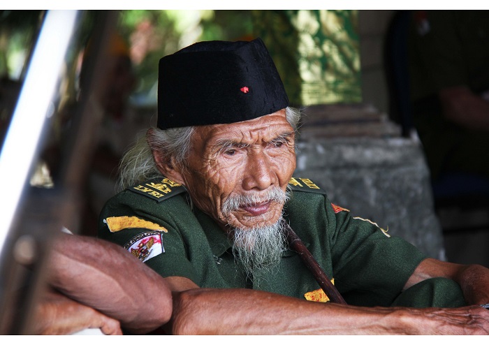 Veteran Ketut Mebeh from Tabanan during the yearly commemoration of the Puputan Margarana on 20 November 2016. He was a member of the local fighters’ organisation Barisan Banteng Hitam during the revolution /author