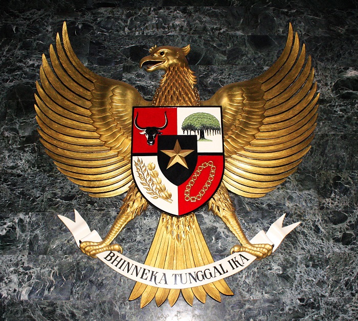 The statue of Garuda Pancasila, the Indonesian coat of arms displayed in the Ruang Tenang (quiet room) at Monas (the National Monument) in Jakarta / Gunawan Kartapranata/CC BY-SA 4.0
